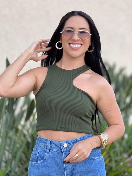 Cropped Assimetrico em Anarruga VERDE MILITAR - LOJA TUTTI FRUTTI