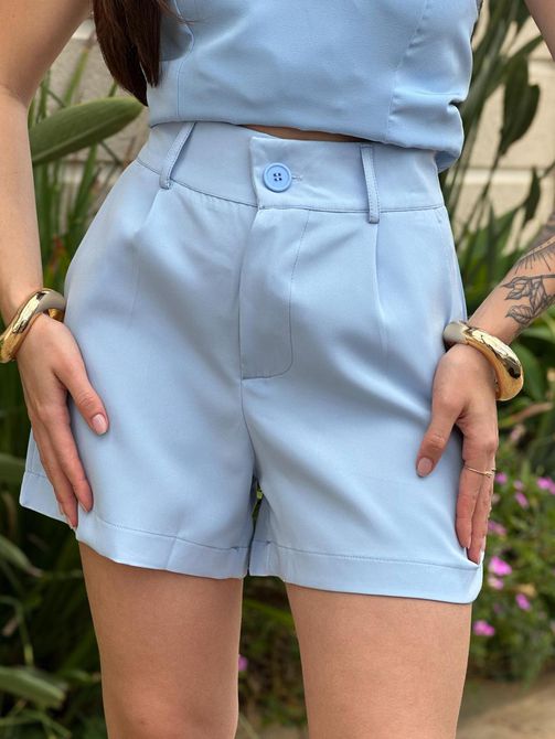 Shorts Paloma em Alfaiataria AZUL BEBE - LOJA TUTTI FRUTTI