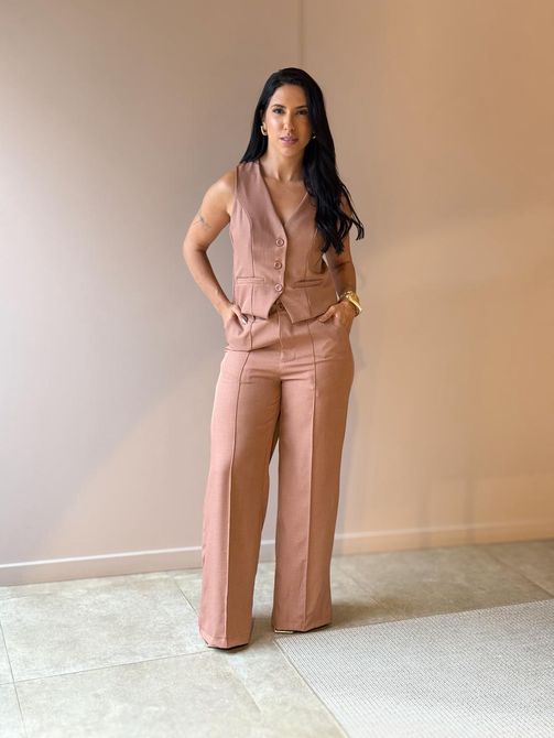 Conjunto Vanessa Colete e Calça em Alfaiataria MAR... - LOJA TUTTI FRUTTI