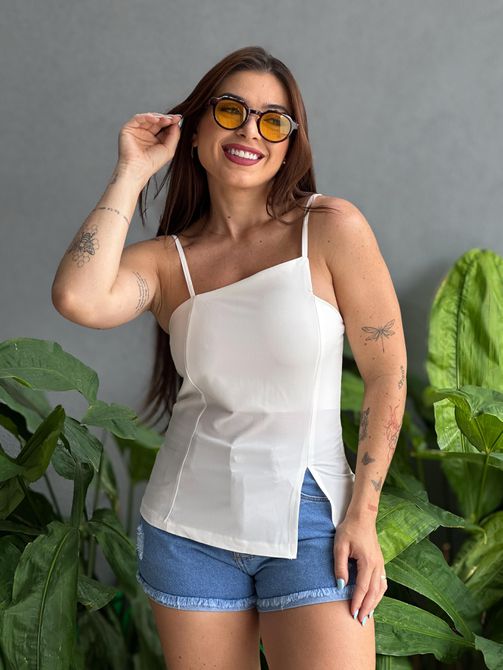 Blusa Assimetrica Juju OFF WHITE - LOJA TUTTI FRUTTI
