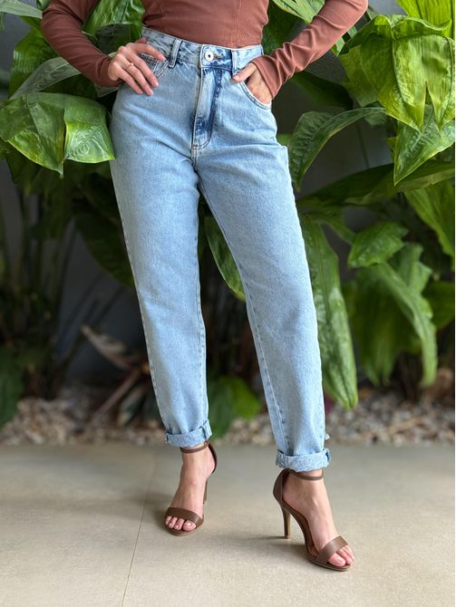 Calça Mom Jeans Nexxo 15 LAVAGEM CLARA - LOJA TUTTI FRUTTI