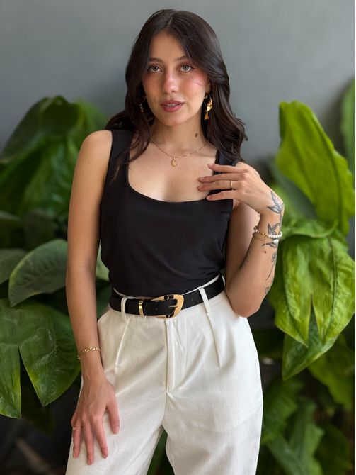 Cropped Regata Aisha Alças Largas PRETO - LOJA TUTTI FRUTTI