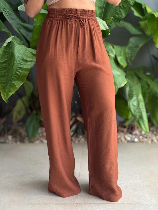 Calça Pantalona Leila com Elástico no cós MARROM - LOJA TUTTI FRUTTI