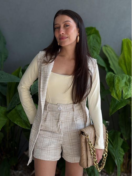 Conjunto Shorts e Colete em Tweed OFF WHITE COM BE... - LOJA TUTTI FRUTTI