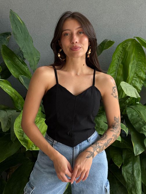 Cropped Renata Alças Finas em Bengaline PRETO - LOJA TUTTI FRUTTI