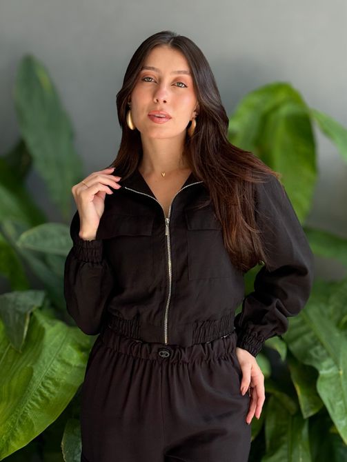 Jaqueta Luna em Viscose Sarjada PRETO - LOJA TUTTI FRUTTI