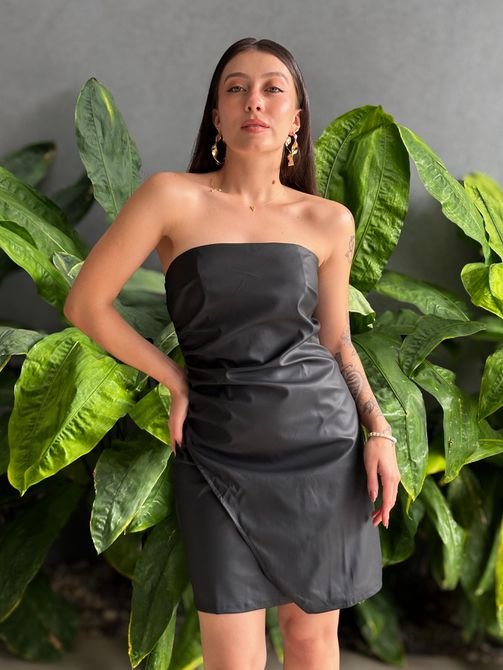 Vestido Curto em Couro Fake sem Alças PRETO - LOJA TUTTI FRUTTI