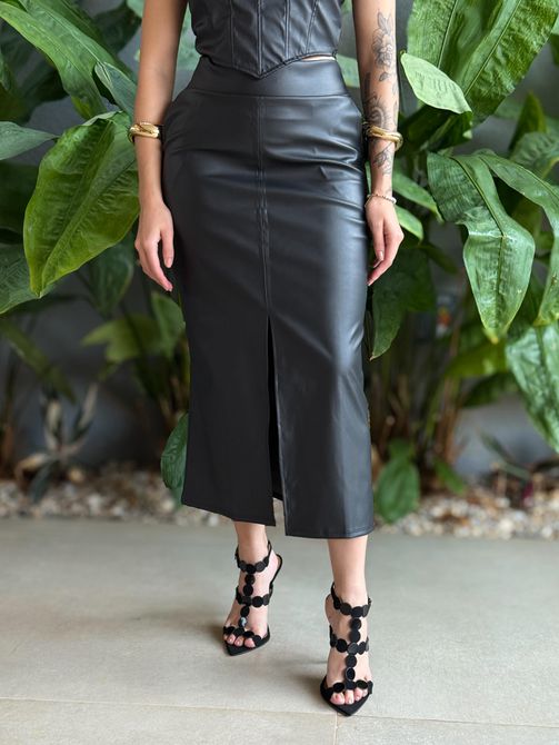 Saia Midi Jane em Couro Fake PRETO - LOJA TUTTI FRUTTI