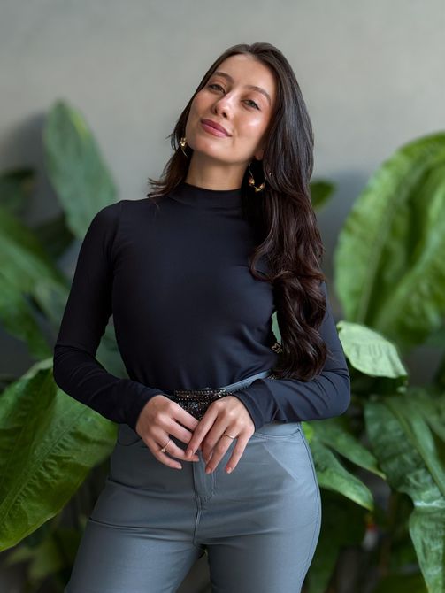 Body Kiara Manga Longa Costas Nua PRETO - LOJA TUTTI FRUTTI