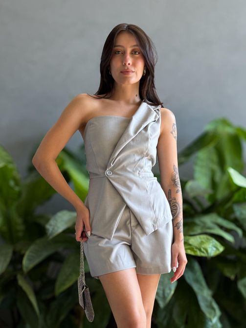 Conjunto Anabela Shorts e Blusa em Alfaiataria CIN... - LOJA TUTTI FRUTTI