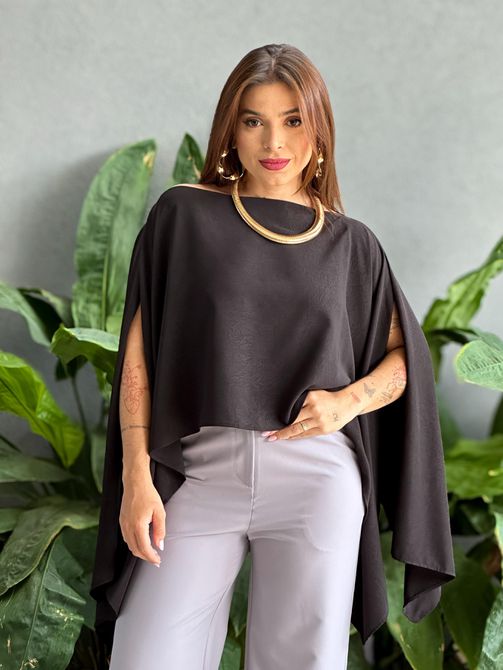 Blusa Capa Manga Longa PRETO - LOJA TUTTI FRUTTI