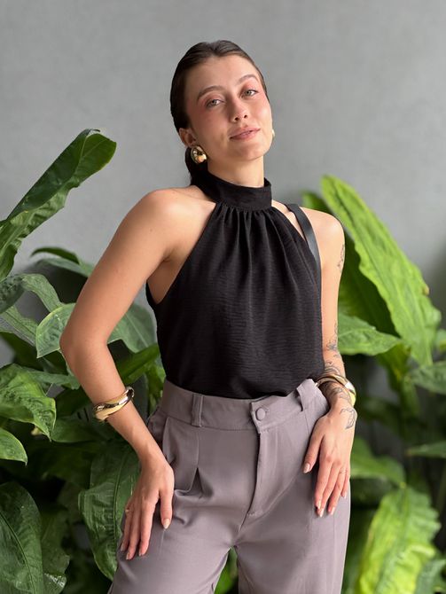 Blusa Marjorie em Crepe PRETO - LOJA TUTTI FRUTTI