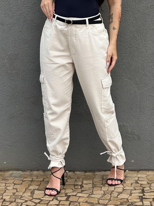 Calça Cargo Carmen em Sarja 1981 CRU - LOJA TUTTI FRUTTI