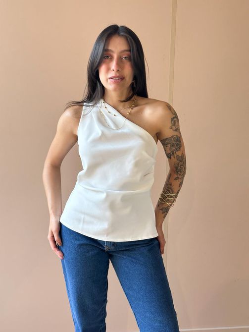 Blusa Nula Manga em Alfaiataria OFF WHITE. - LOJA TUTTI FRUTTI