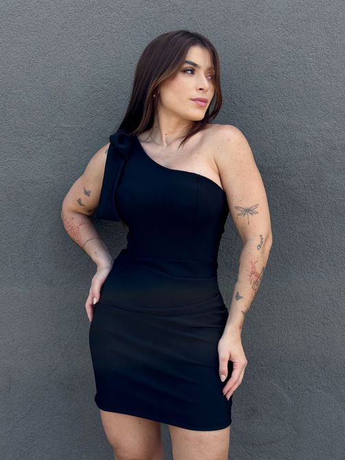 Vestido Curto Nula Manga em Poliamida PRETO - LOJA TUTTI FRUTTI