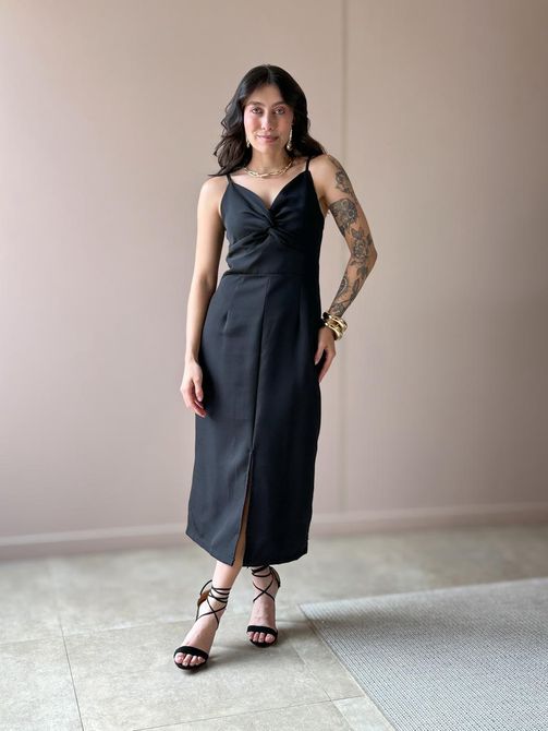 Vestido Midi Poliana em Alfaiataria PRETO - LOJA TUTTI FRUTTI