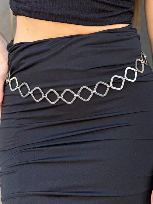 Cinto em metal Triangular PRATA - LOJA TUTTI FRUTTI