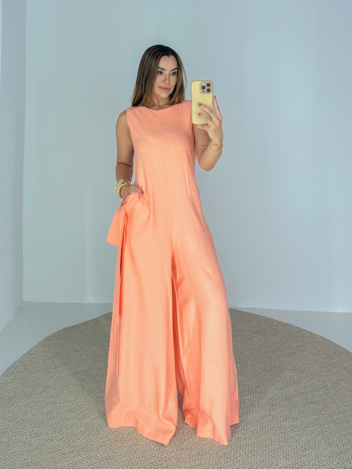 Macacão Pantalona Mônica Coral - Loja La Mina 