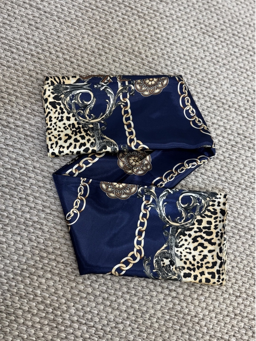 Lenço Cetim Corrente Marinho - Loja La Mina 