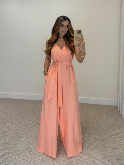 Macacão Pantalona Viena Coral - Loja La Mina 