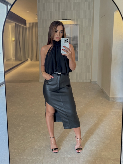 Saia Midi Fenda Couro Fake Preta - Loja La Mina 