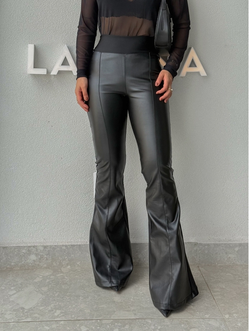 Calça Flare Couro Fake Preta - Loja La Mina 