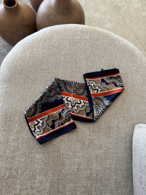 Lenço Marcela Marinho - Loja La Mina 