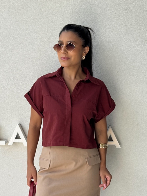 Camisa Cropped Jessica Cereja - Loja La Mina 