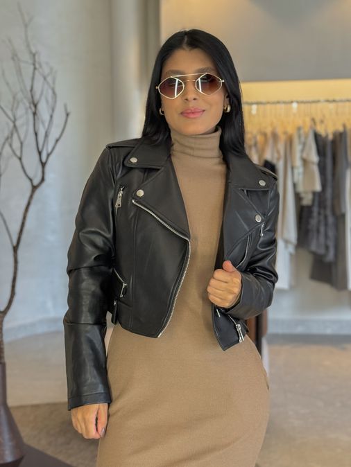 Jaqueta Couro Fake Islândia Preta - Loja La Mina 