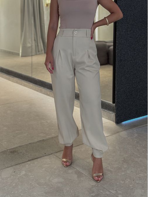 Calça Cenoura Nude - Loja La Mina 