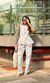 Calça Jeans Ballon Equivoco Floral - Off