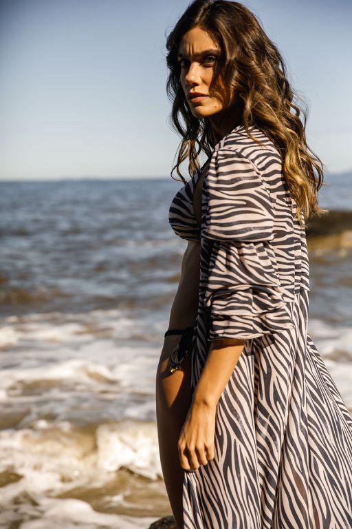 BATA COMPRIDA MANGA LONGA BUFANTE ZAMBIA