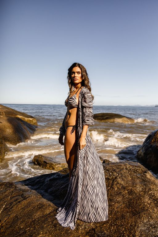 BATA COMPRIDA MANGA LONGA BUFANTE ZAMBIA