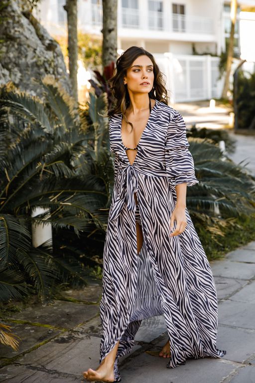 BATA COMPRIDA MANGA LONGA BUFANTE ZAMBIA