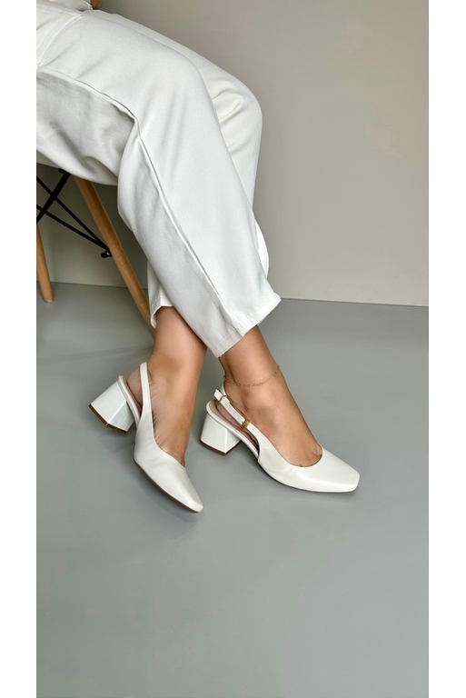 Scarpin Detalhe Fivela Bico Quadrado 6 cm_3168- Of - Carolina Lins