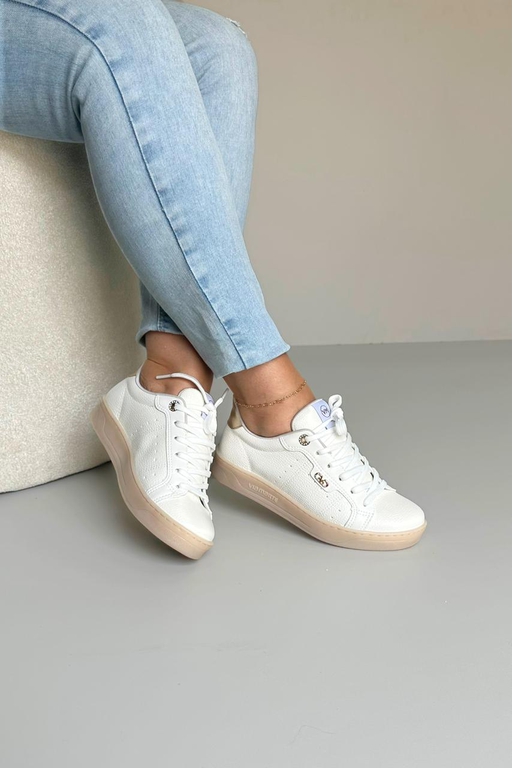Tênis Via Marte Detalhe Strass_3365- Branco/Ouro - Carolina Lins