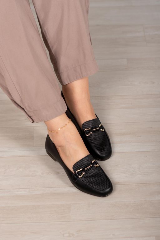 Mocassim Fivela Dourada_3063- Preto - Carolina Lins