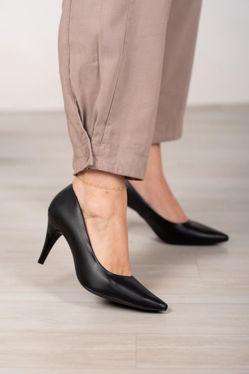Scarpin Básico Liso 8cm_3257- Preto - Carolina Lins