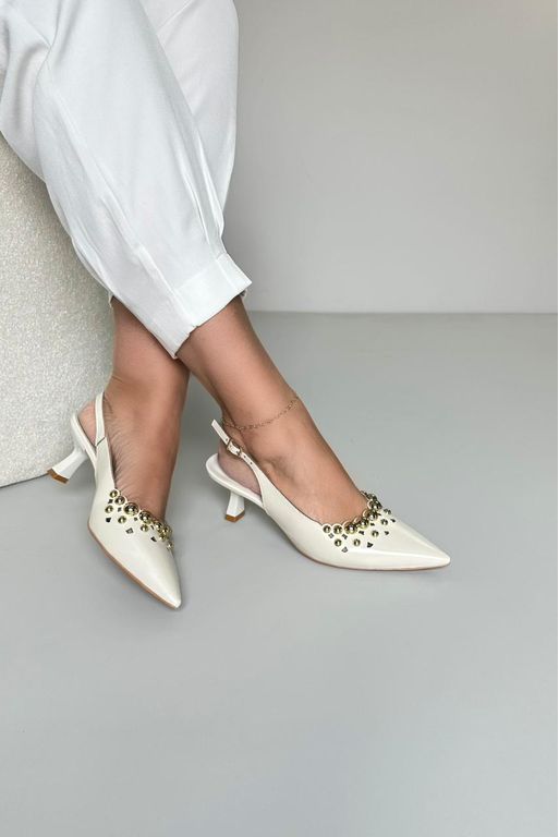 Scarpin Bolas Fivela 7 cm_3407- Off - Carolina Lins