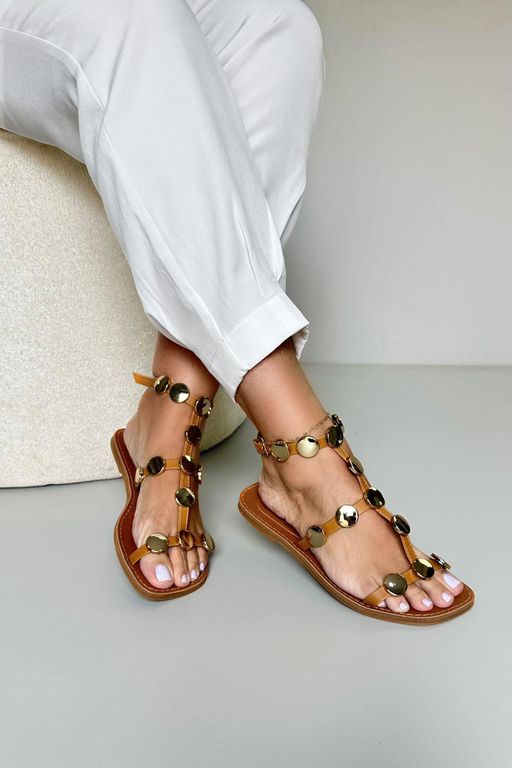 Sandália Rasteira Moedas Peito do Pé_3435- Mostard... - Carolina Lins