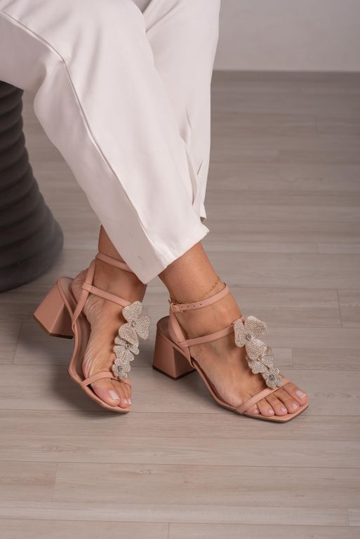 Sandália Salto Bloco Flor de Strass FESTA 7 cm_514... - Carolina Lins