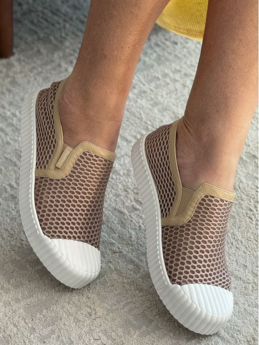 Tênis Carrano Slip On Kicks Tela Bege 3008 - K3440... - CS BY KATI