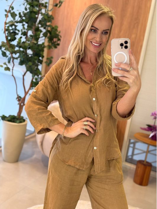 Camisa Lisa Em Linho 100% Italiano Caramelo Laura ... - CS BY KATI