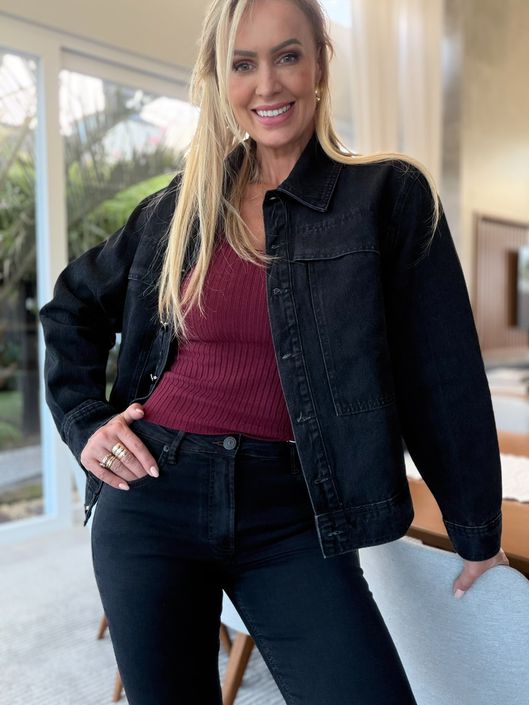 Jaqueta Lez a Lez Jeans Estonada Com Gola 2702 - K... - CS BY KATI