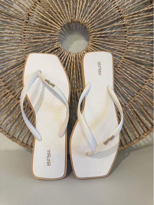 Chinelo Lez a Lez De Tiras Com Frente Quadrada Off... - CS BY KATI