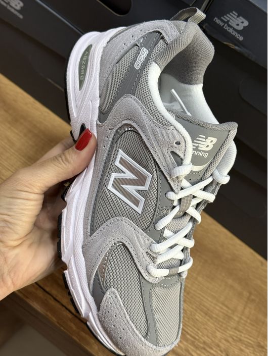 Tênis New Balance 530Ck Cinza Claro 0706T - K13279... - CS BY KATI