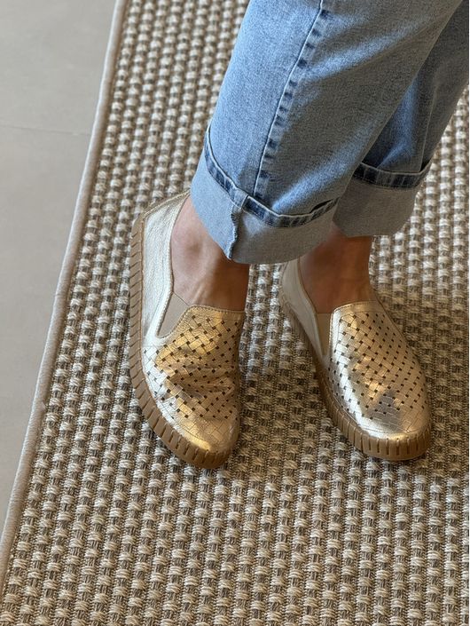 Tênis Cs Shoes Com Detalhe de Costura No Solado Do... - CS BY KATI