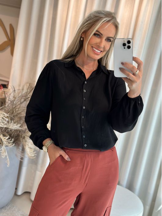 Camisa Manga Longa Bufante Em Crepe Preta - K5579 - CS BY KATI