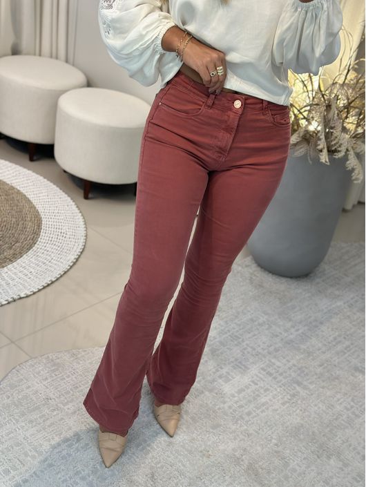 Calça Sarja Flare Bootcut Com Cintura Alta Marrom ... - CS BY KATI