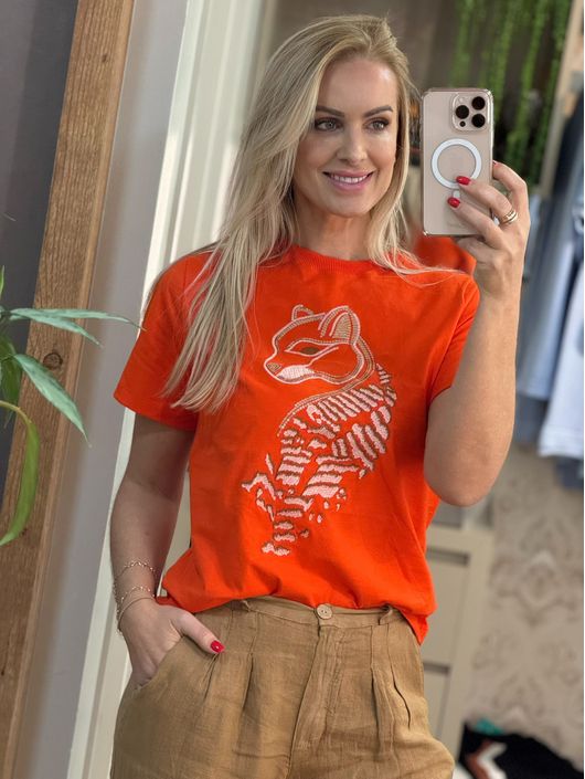 T-shirt Lez a Lez Com Bordado Laranja 3107 - K510... - CS BY KATI